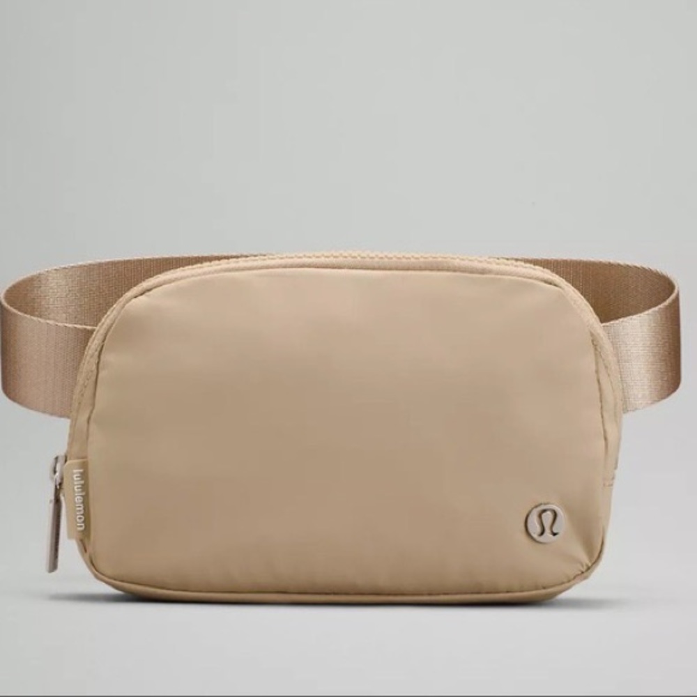 🦄TRENCH Everywhere Belt BAG - Picture 1 of 6